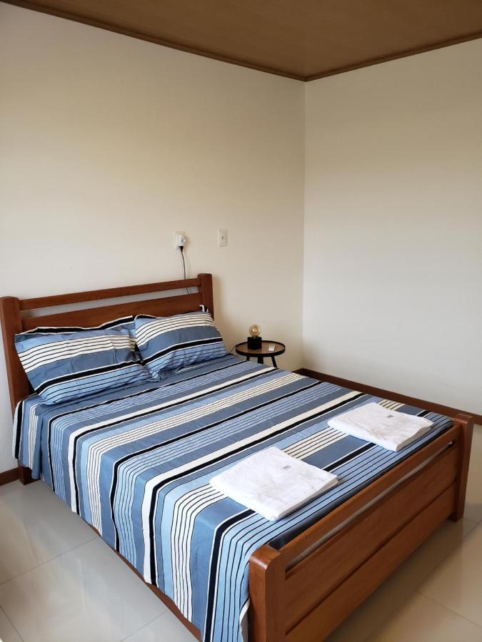 Casa Com 3 Quartos No Vivendas De レンソイス エクステリア 写真